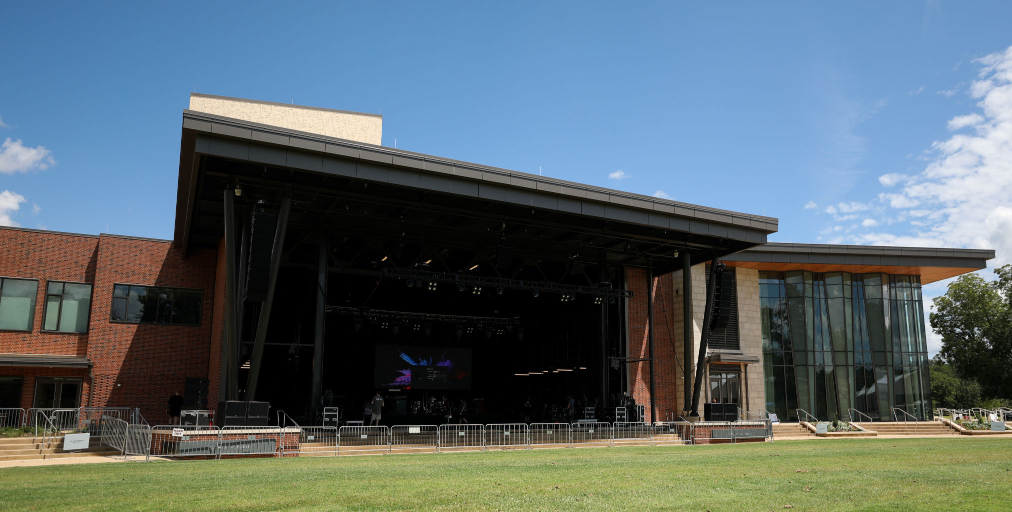 Jay and Susie Gogue Performing Arts Center Opening Festival – Thursday